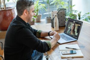 Read more about the article <strong>Skills to Look for in General Virtual Assistants and Tasks You Can Outsource to Them</strong>